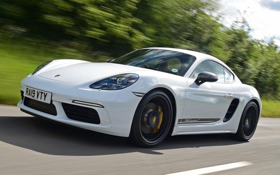 Porsche 718 Cayman T (982C) (UK) '2019